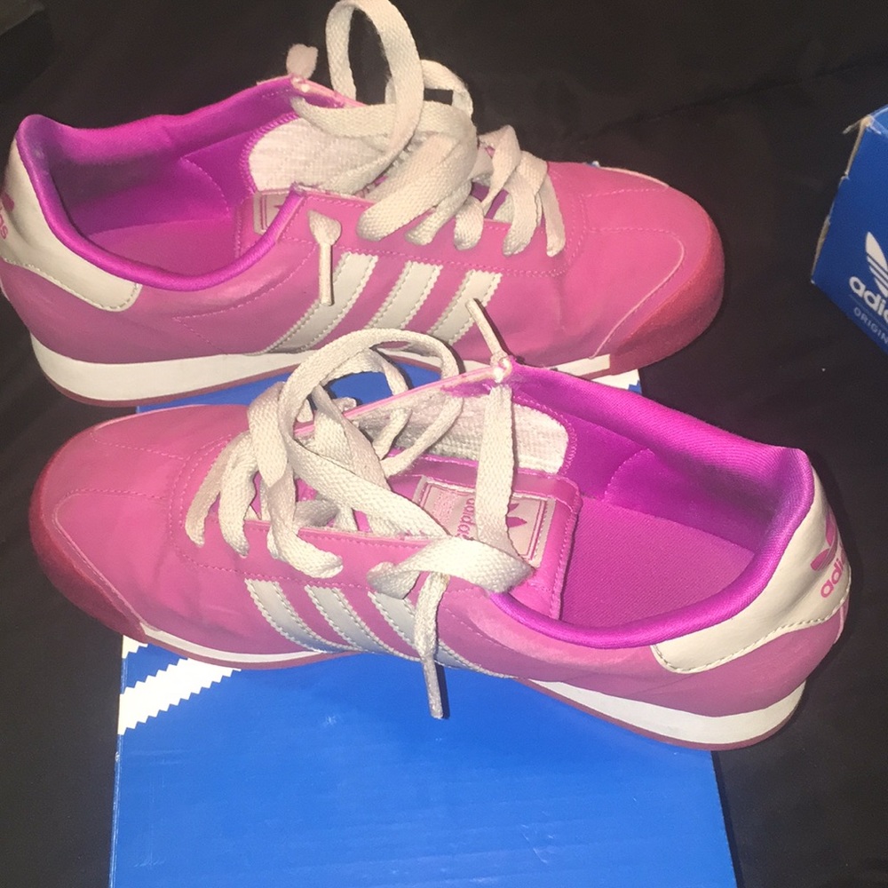 Shoes - Picture 4 of 6